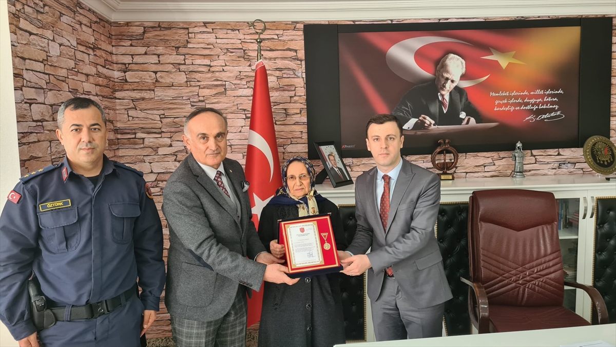 Konya'da 78 yaşındaki kadından Türk Silahlı Kuvvetlerini Güçlendirme Vakfına ev bağışı