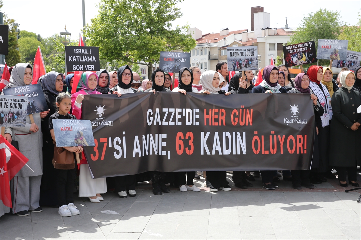 Konya'da AK Parti'li kadınlar Filistinli anneler için toplandı