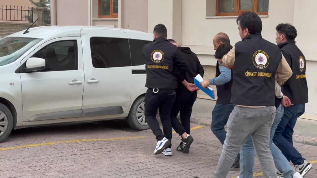 Konya'da Alkol Fiyat Tartışması Cinayetle Sonuçlandı: 1 Ölü, 6 Gözaltı