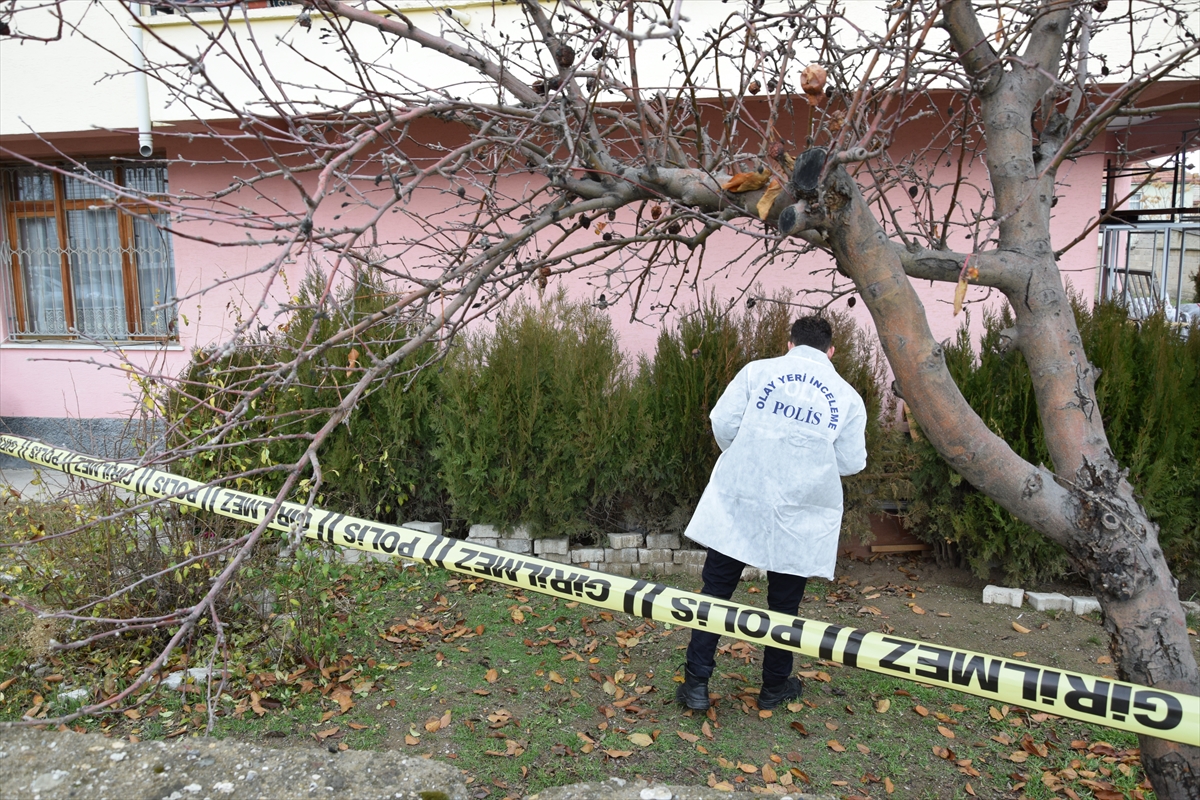 Konya'da anten tamir ederken balkondan düşen kişi öldü