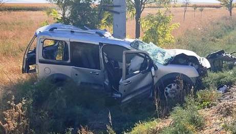 Konya'da aracın elektrik direğine çarptığı kazada ölü sayısı 3'e yükseldi