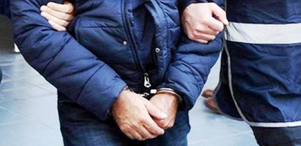 Konya'da asayiş uygulamasından kaçan sürücünün aracındaki kişiyi yaralayan bekçi tutuklandı