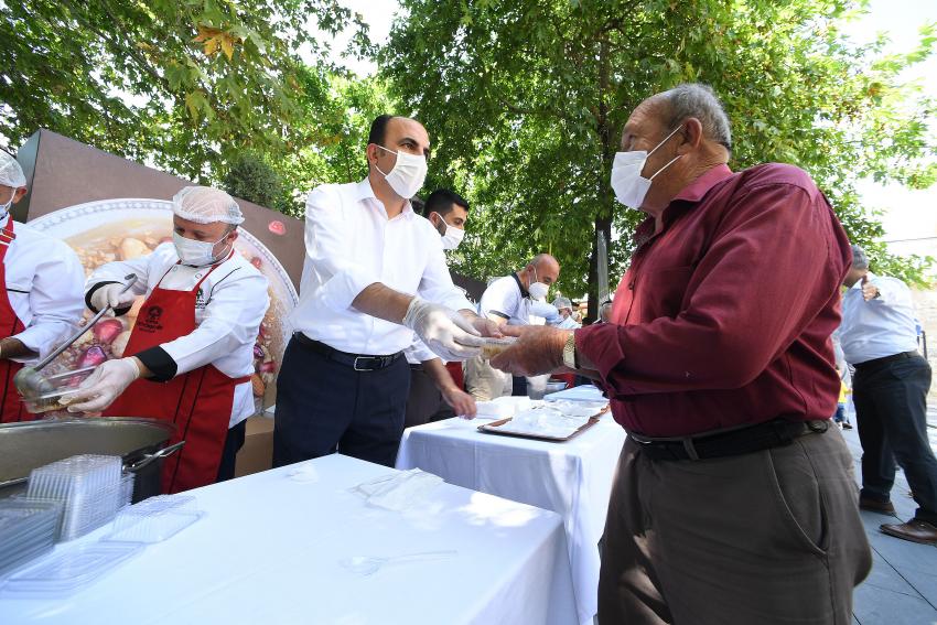 Konya’da Aşure Geleneği Yaşatılıyor