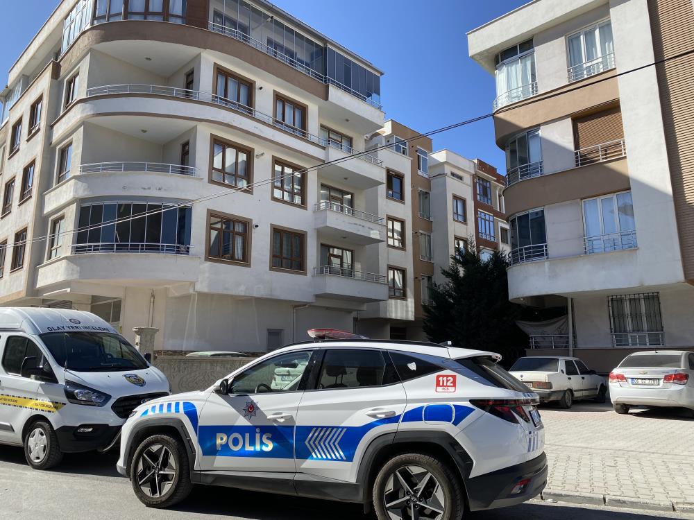 Konya’da  balkondan düşen Şerife Açıkgöz hayatını  kaybetti