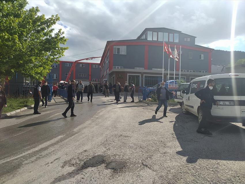 Konya'da bir silah fabrikasında çıkan yangın itfaiye ekiplerince söndürüldü