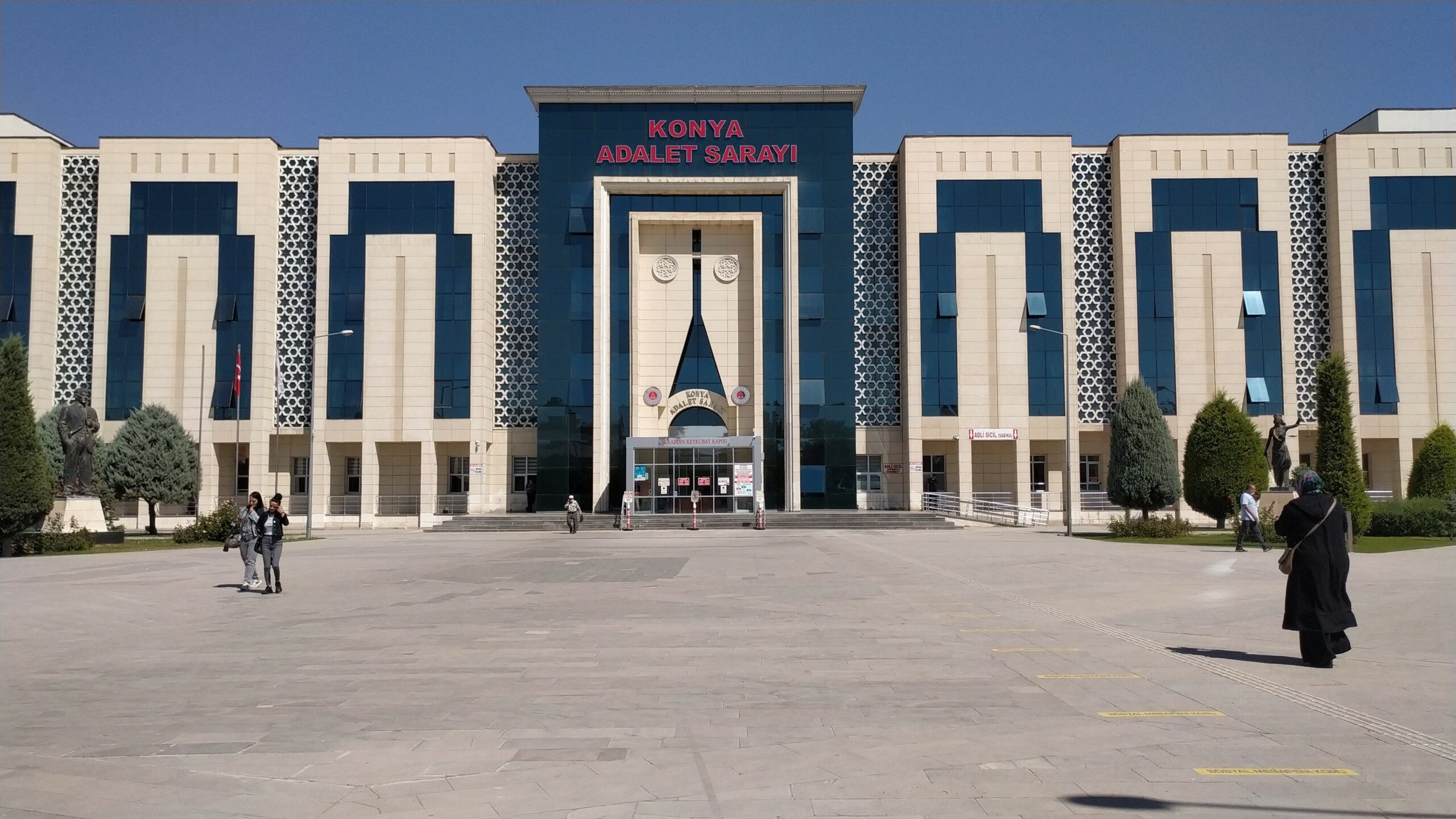 Konya'da boşanma aşamasındaki karısını öldüren sanık hakim karşısında