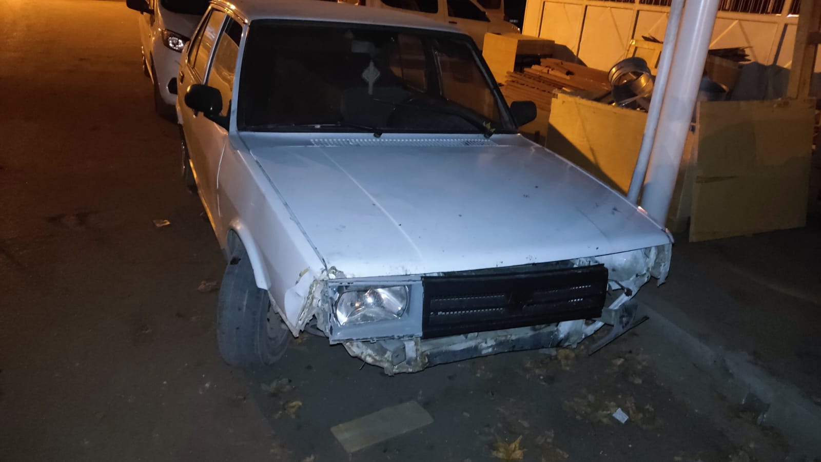 KONYA’DA ÇALINARAK PARÇALANMAYA GÖTÜRÜLEN ARABA KAHRAMANMARAŞ’TA BULUNDU