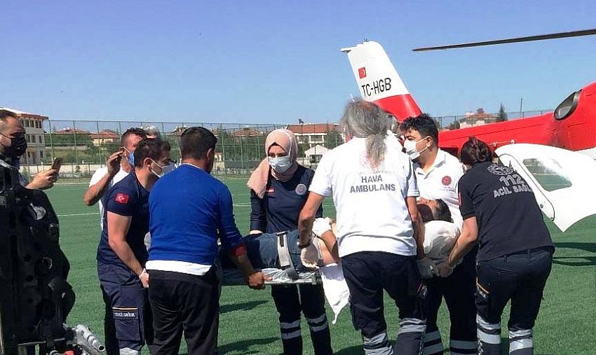 Konya'da cenaze evinde kalp krizi geçiren gencin imdadına hava ambulansı yetişti