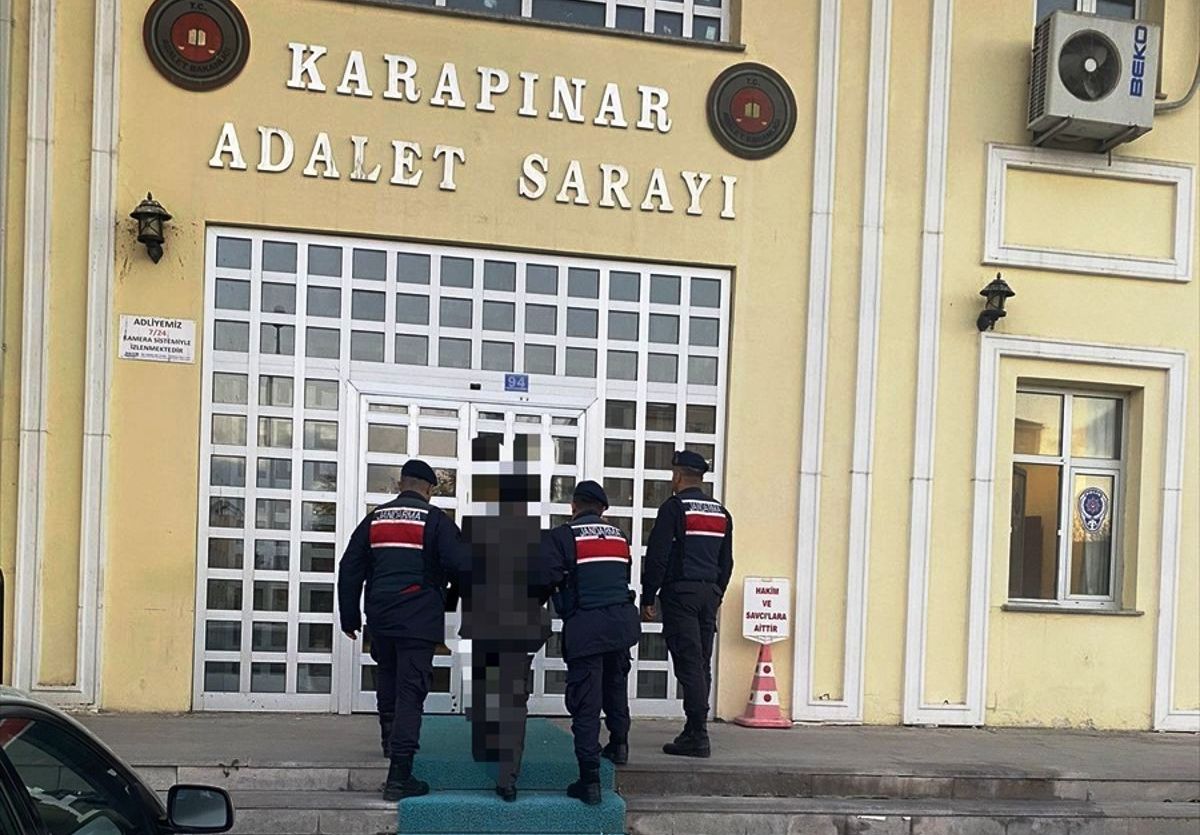 Konya'da çeşitli suçlardan aranan bir kişi kızının düğününde yakalandı