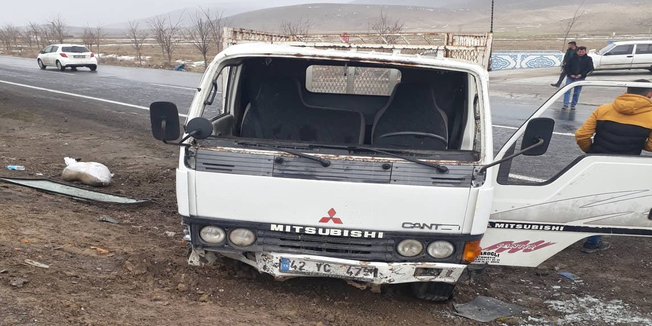 Konya'da devrilen kamyonetteki 1 kişi öldü, 3 kişi yaralandı