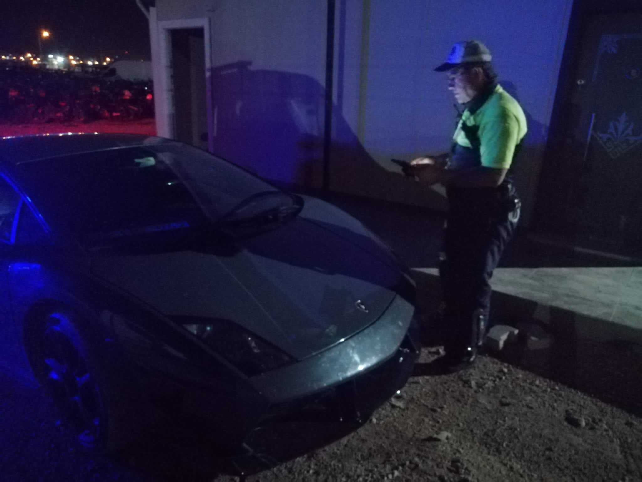 KONYA'DA DRİFT ATAN LÜKS ARAÇ  OTOPARKI BOYLADI