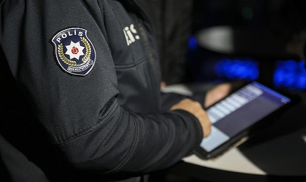 Konya'da drift yapan alkollü sürücüye 60 bin 744 lira ceza verildi  ve tutuklandı