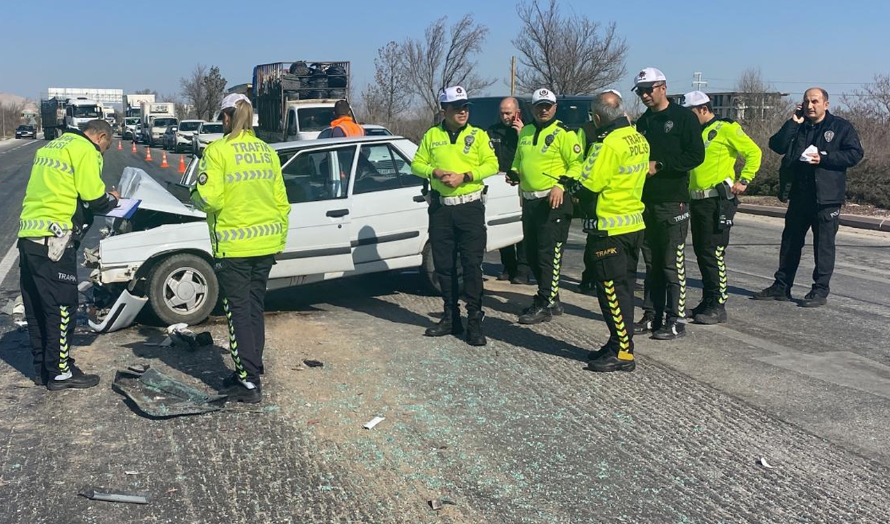 Konya'da feci kaza! 2 ölü .