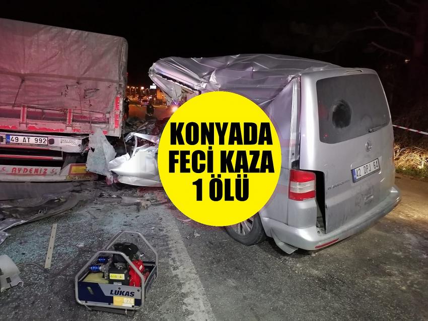 Konya’da feci kaza! TIR’a çarpan minibüsün sürücüsü öldü