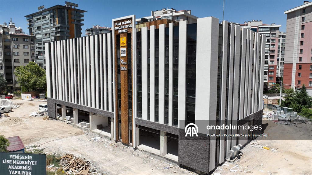 Konya'da Fuat Sezgin Gençlik ve Spor Merkezi inşaatı tamamlanmak üzere