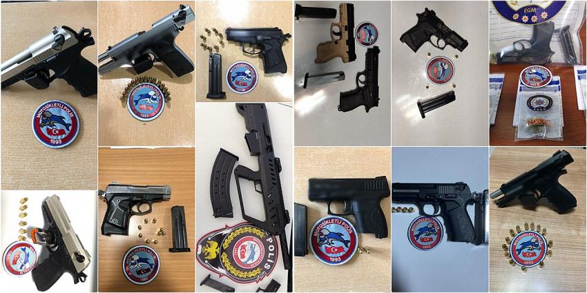 Konya’da  hafta sonu yapılan denetimlerde 2 kilodan fazla uyuşturucu ve 24 adet silah ele geçirildi. 