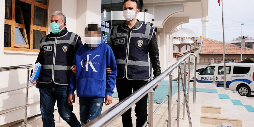 Konya'da hırsızlıktan 135 sabıkası olan çocuk, 10 olaya daha karıştı!
