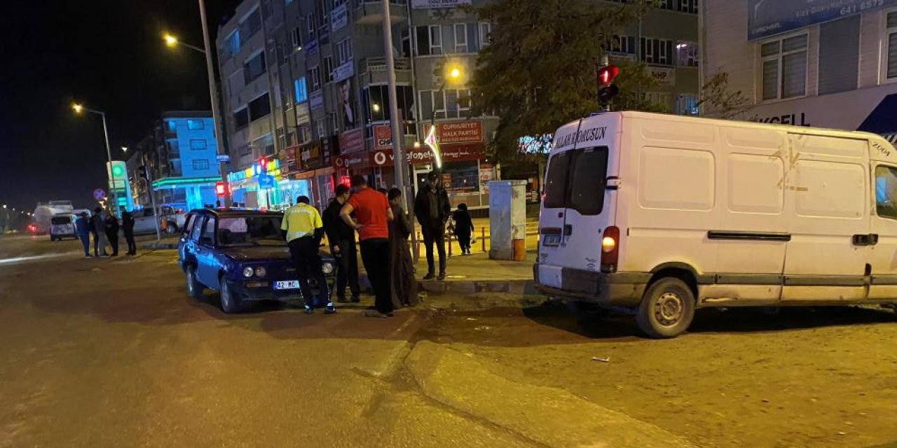 Konya’da iki araç çarpıştı, 9 kişi yaralandı