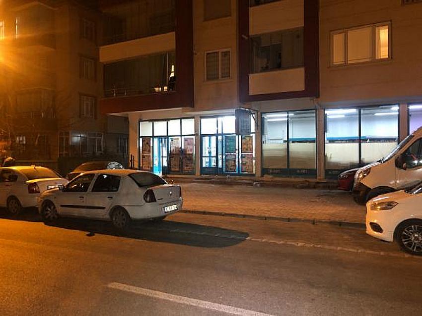 Konya'da, iki şüpheli tuvaletine gizlendikleri marketi soydu