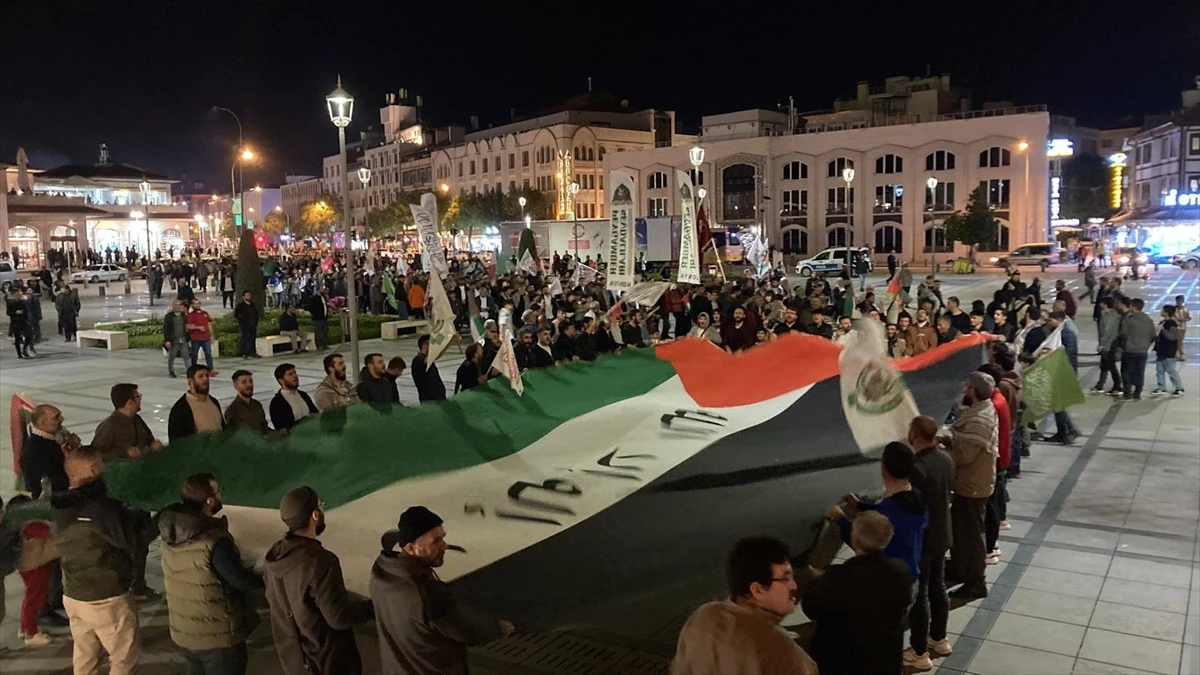 Konya'da İsrail'e Tepki Yürüyüşü Düzenlendi