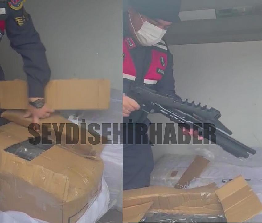 Konya’da jandarmadan nokta operasyon! 90 tüfek ele geçirildi