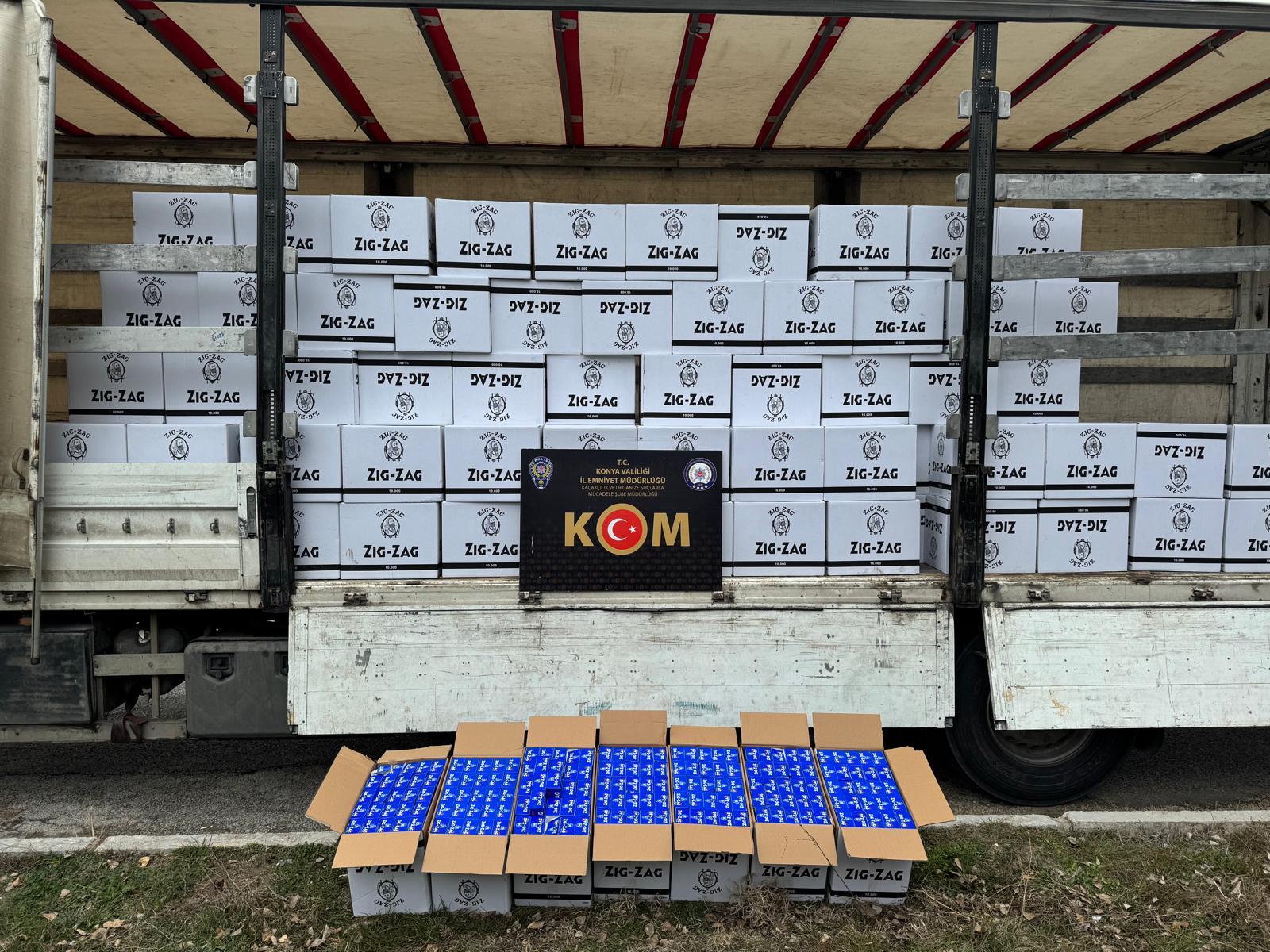 KONYA'DA KAÇAKÇILIĞA BÜYÜK DARBE: YAKLAŞIK 8 MİLYON LİRA DEĞERİNDE KAÇAK ÜRÜN ELE GEÇİRİLDİ