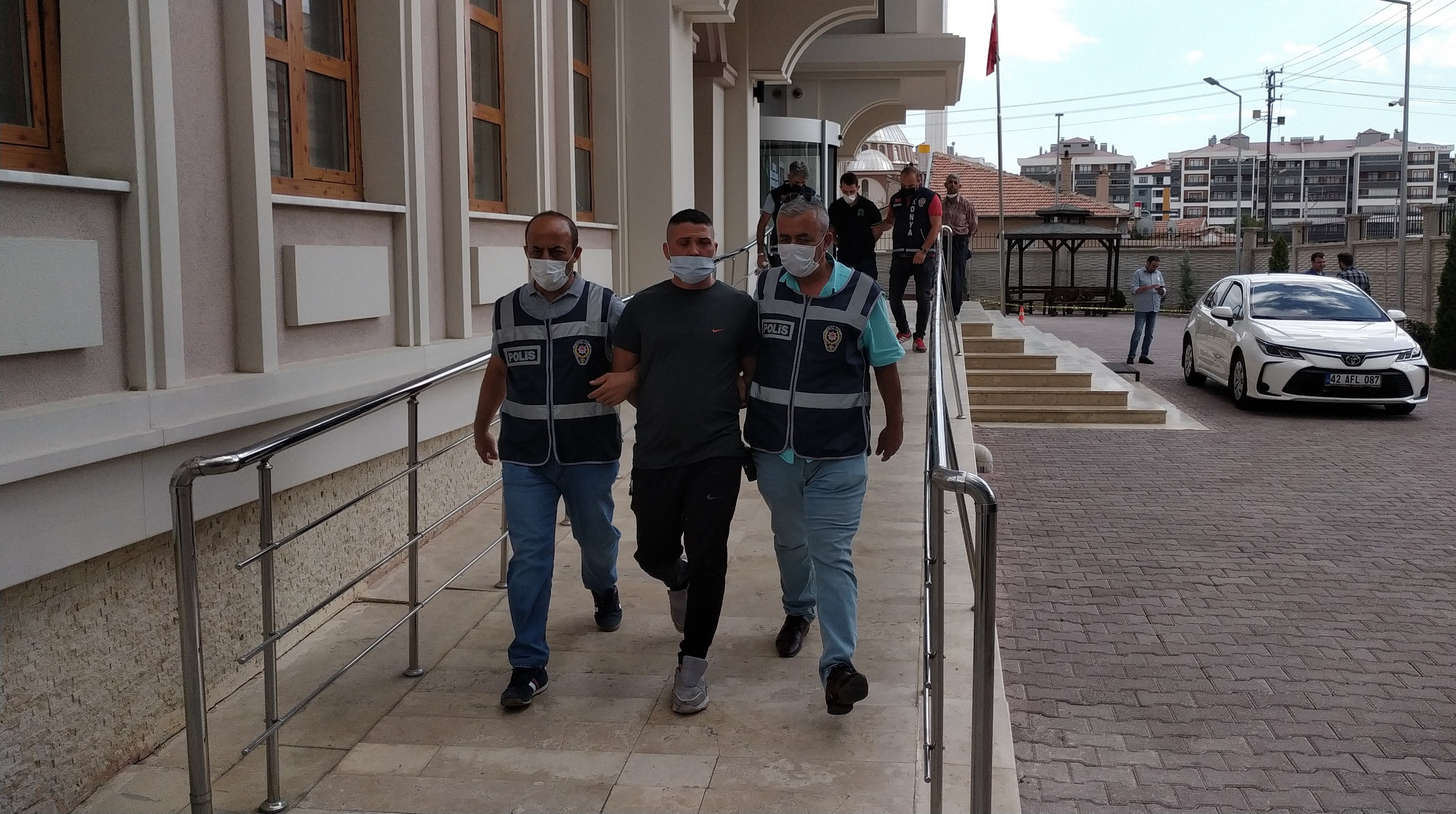 Konya'da kaçırdıkları genci işkenceyle felç eden sanıkların yargılanmasına devam edildi