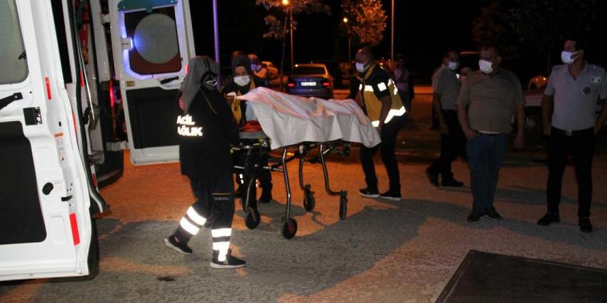 Konya'da kavgaya müdahale ederken ayağı otomobilin altında ezilen polis hastaneye kaldırıldı