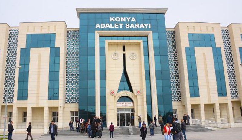 Konya'da kayınvalidesini öldürüp, eşini ağır yaralayan sanığın yargılanması sürüyor