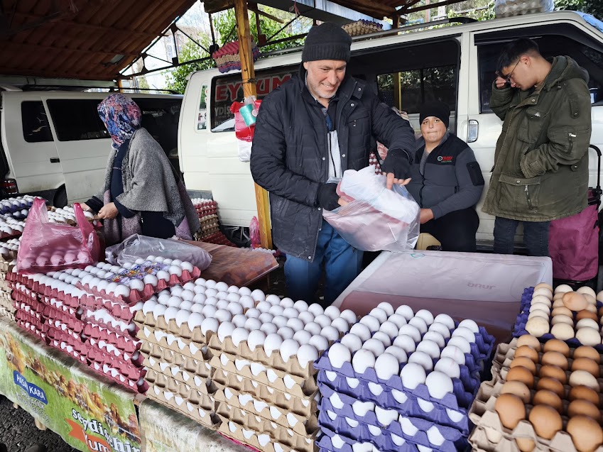 Konya'da Kuş Gribi Paniği: Yumurta Üretimi Yarı Yarıya Düştü, Fiyatlar Zirvede!