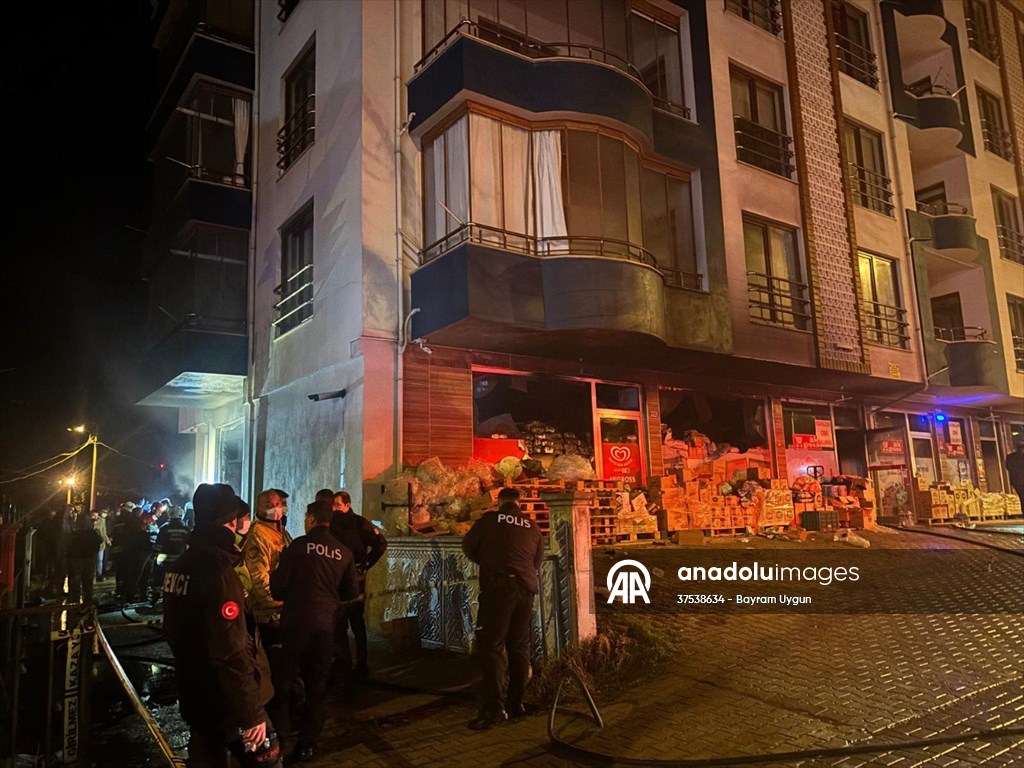 Konya’da markette çıkan yangında 5  yaşındaki çocuk  öldü