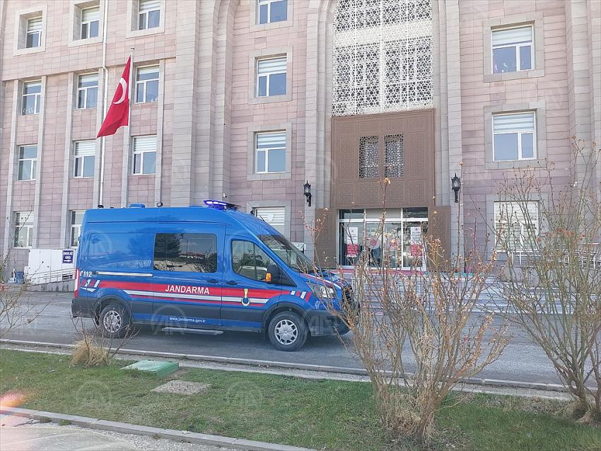 Konya'da ölü bulunan kızın erkek arkadaşının da aralarında olduğu 3 kişi tutuklandı