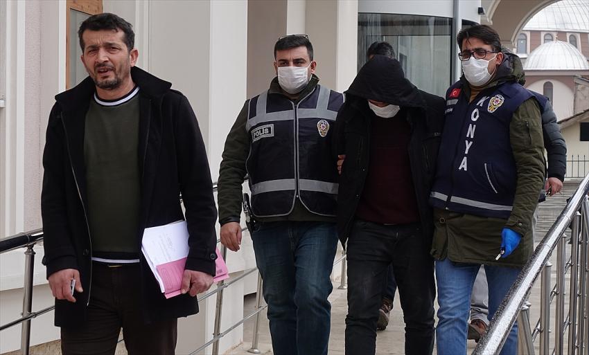 Konya'da pompalı tüfekle kayınpederi ve bacanağını öldüren zanlı, tutuklandı