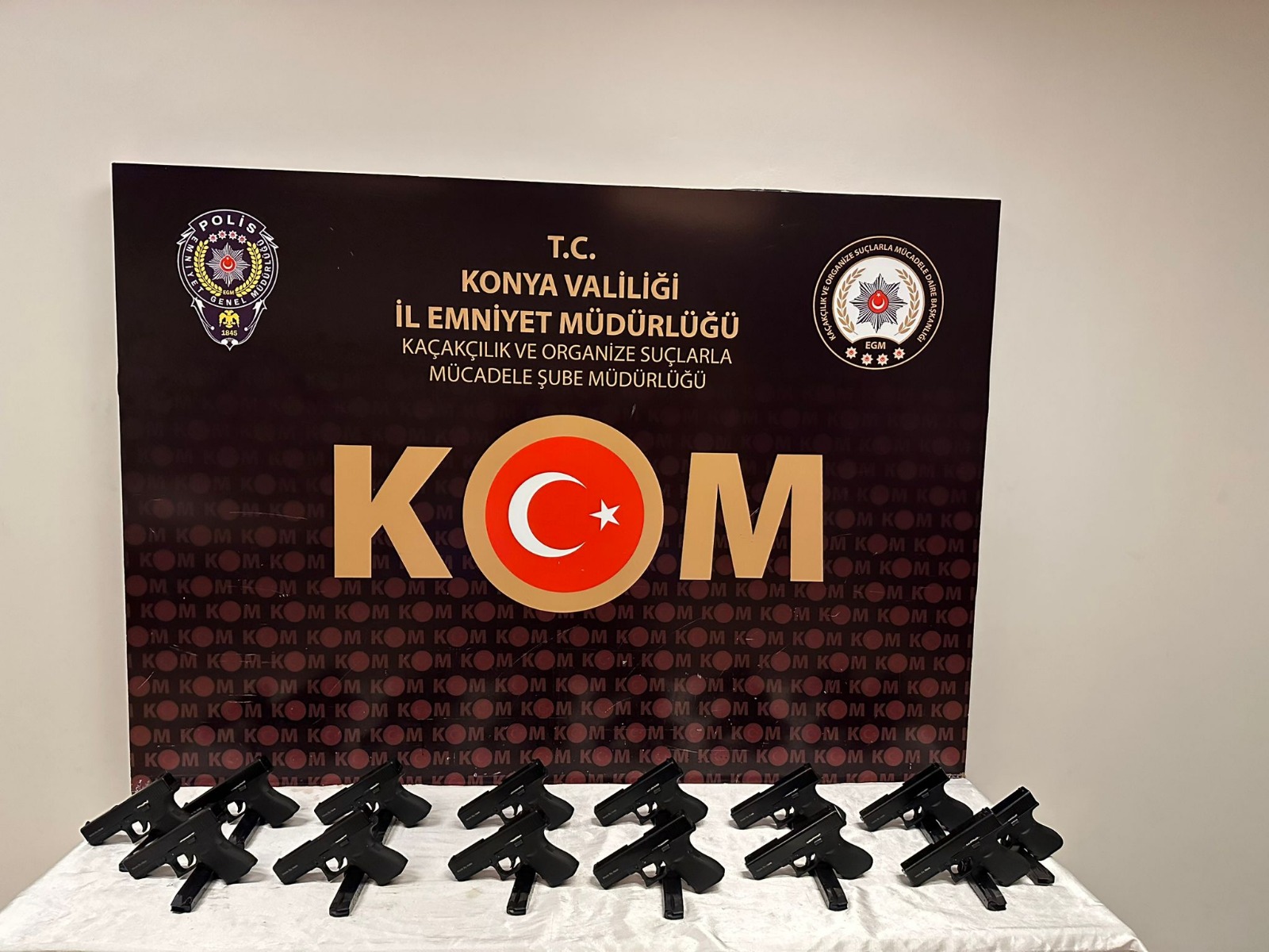 KONYA'DA SİLAH KAÇAKÇILARINA OPERASYON: 4 GÖZALTI