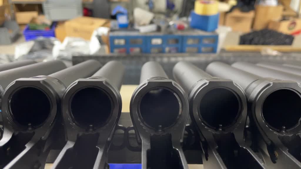 Konya'da silah şirketi sinema sektörü için kurusıkı tüfek üretti