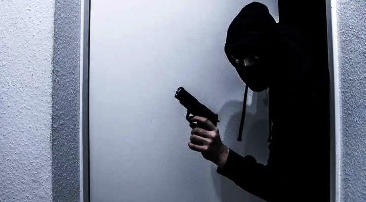 KONYA'DA SİLAHLI YAĞMA SUÇUNDAN 41 YIL KESİNLEŞMİŞ HAPİS CEZASI BULUNAN ZANLININ VE 105 KİŞİ YAKALANDI