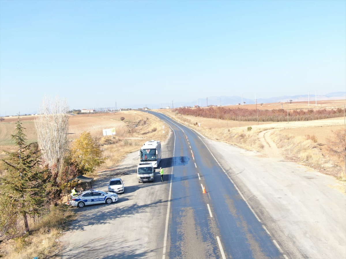 Konya'da sürücüler havadan denetlendi