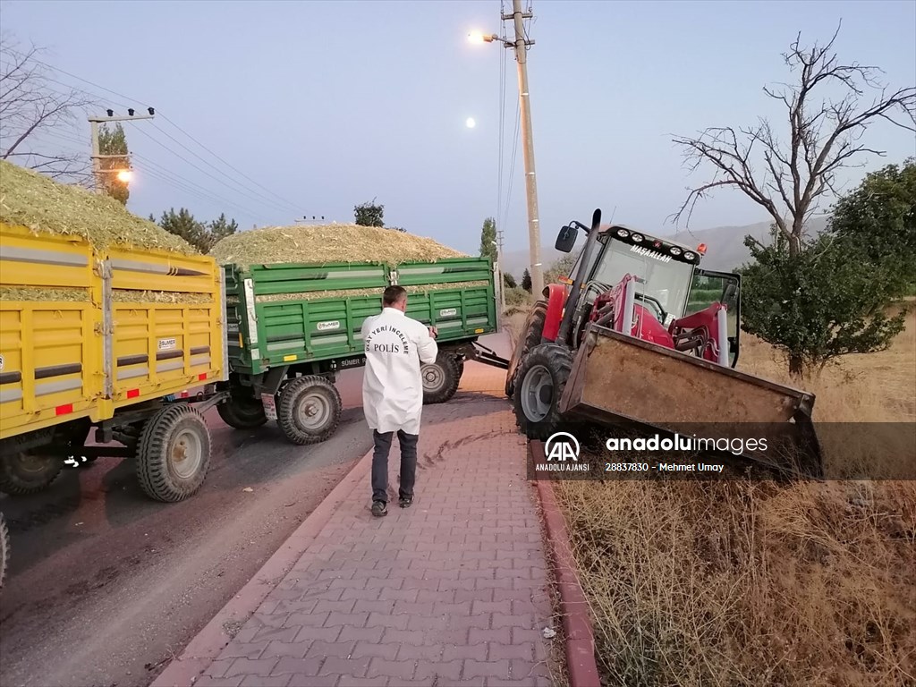 Konya'da traktör ile çarpışan elektrikli bisikletteki bir kişi öldü
