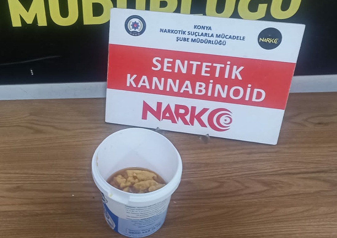 KONYA’DA ZEHİR TACİRLERİ POLİSİN KISKACINDAN KAÇAMADI!