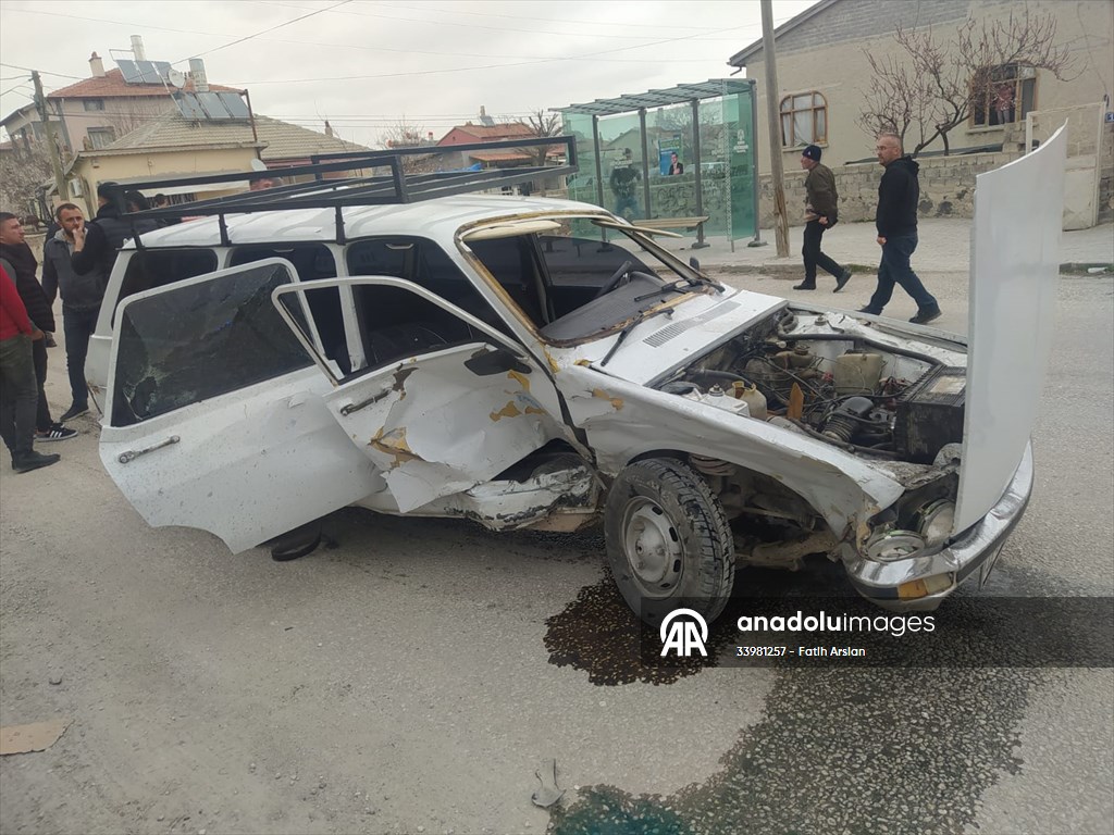 Konya'da zincirleme trafik kazasında 4 kişi yaralandı