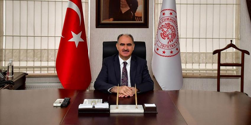 Konya'daki kamu kurum ve kuruluşlarında yeni dönem başladı! Vali Özkan imzasıyla yazı gönderildi