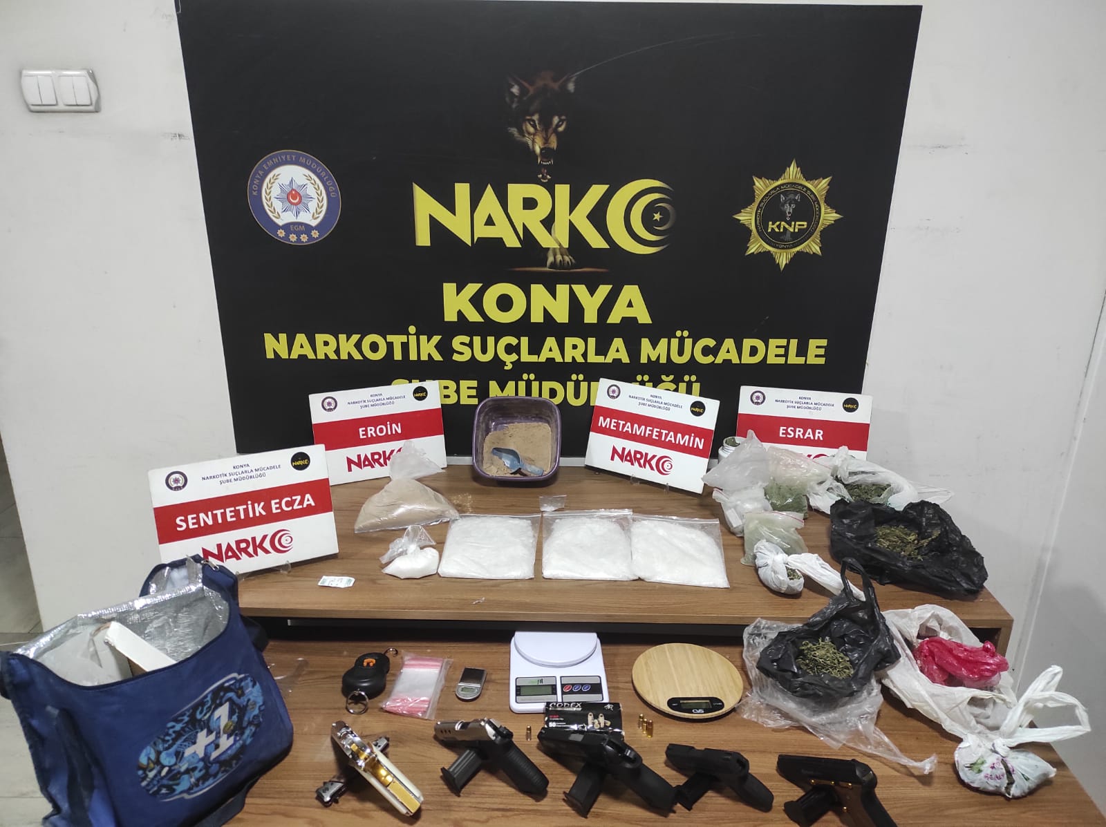 KONYA EMNİYETİ’NDEN ZEHİR TACİRLERİNE DARBE: 12 GÖZALTI