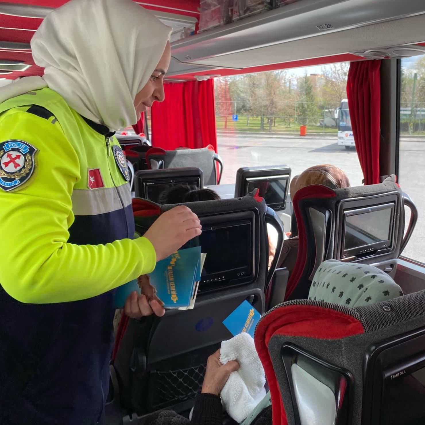 KONYA EMNİYETİ RAMAZAN BAYRAMI TATİLİ TRAFİK TEDBİRLERİ KAPSAMINDA BİLGİLENDİRME ÇALIŞMALARINA DEVAM EDİYOR