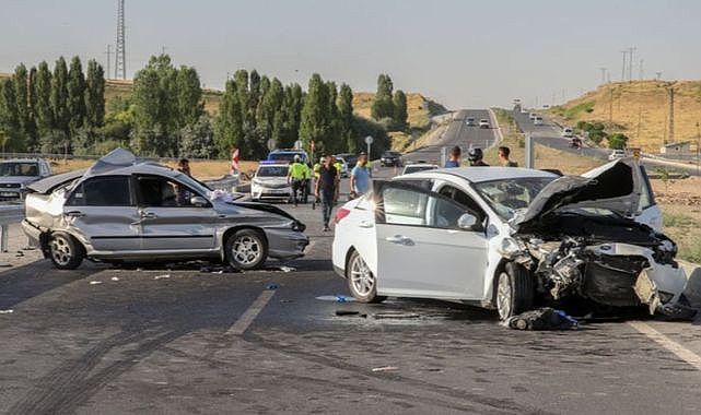 Konya ilinde 5 bin 842 adet ölümlü yaralanmalı trafik kazası meydana geldi.