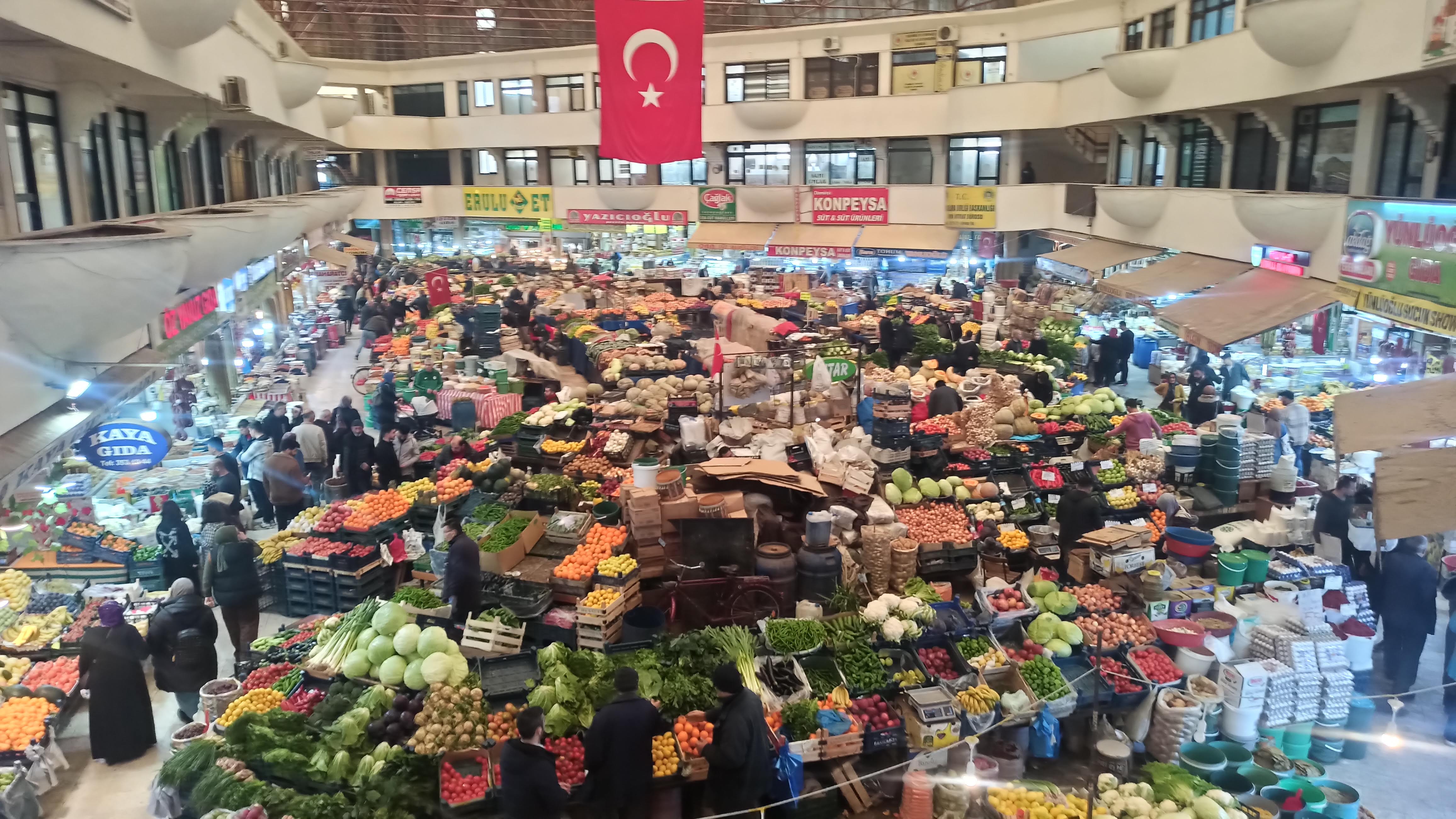 Konya Kadınlar Pazarı'nda silahlı çatışma!