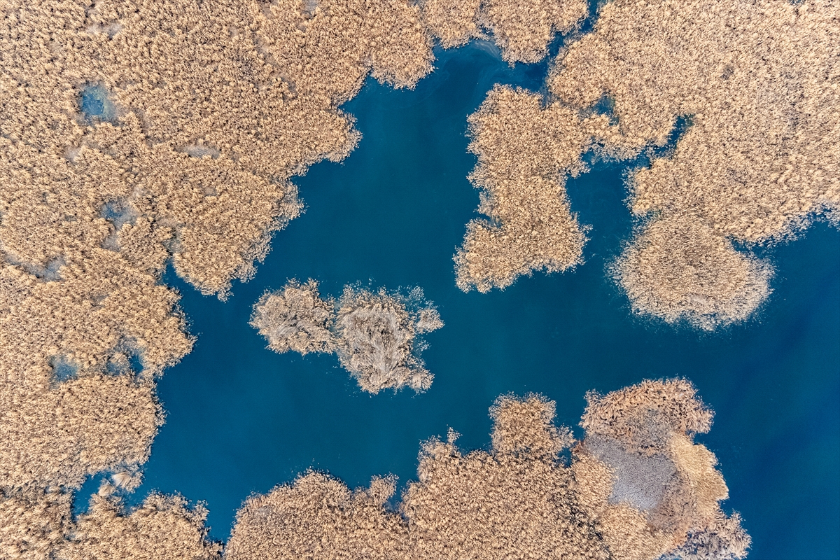 Konya Kulu'da bulunan Gök Gölü havadan görüntülendi