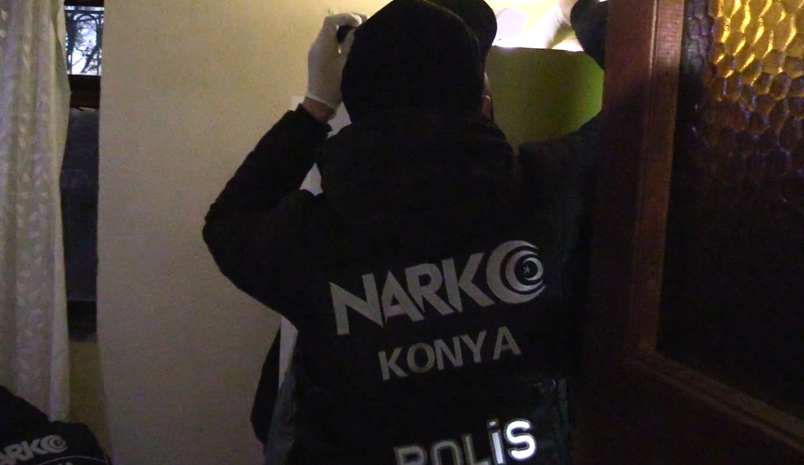 KONYA NARKOTİK POLİSİ ZEHİR TACİRLERİNE DARBE VURMAYA DEVAM EDİYOR