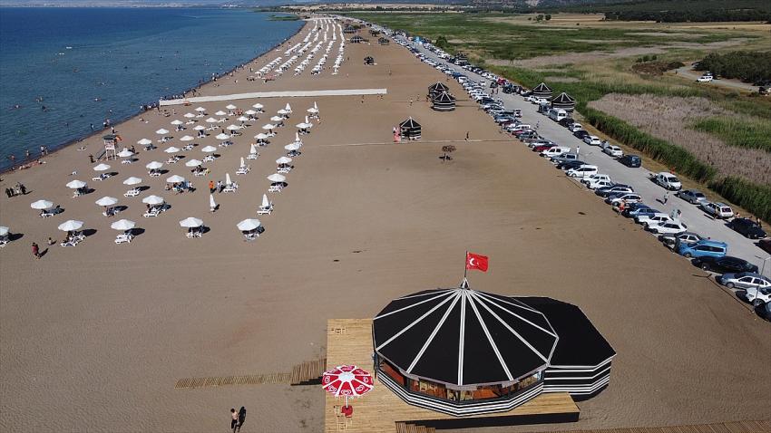  Konya'nın "denizi" Karaburun Plajı'nda tatilci yoğunluğu