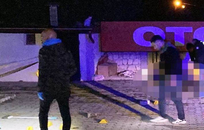 Konya'nın Meram ilçesinde otoparkta silahla vurulmuş bir kişi bulundu.