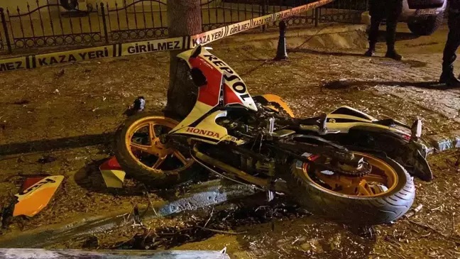 Konya'nın Selçuklu ilçesinde meydana gelen motosiklet kazasında 1'i ağır olmak üzere 2 kişi yaralandı.